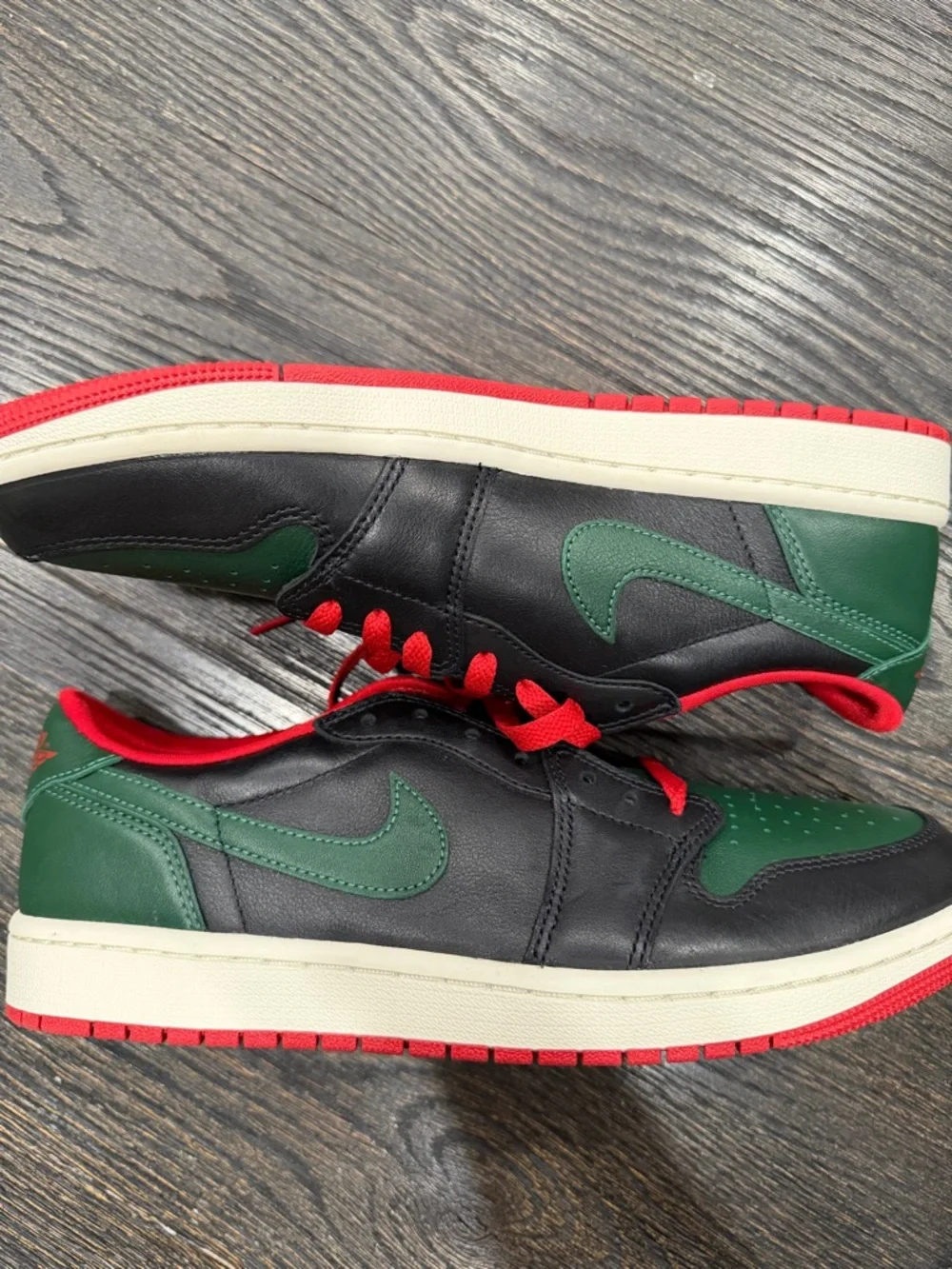 Nike Air Jordan 1 Retro Low OG Black and Gorge Green (Women's) size 11